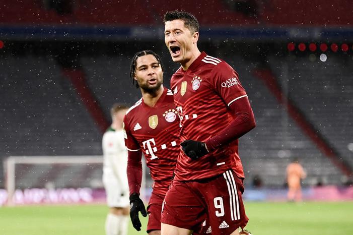 1201398-FIhkI07XsAMegg1