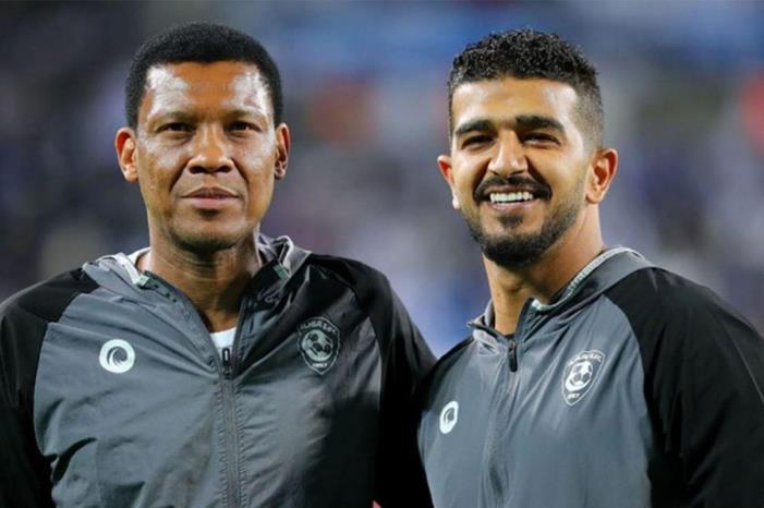 محمد الدعيع يدعم عبدالله المعيوف بعد تعاقد الهلال مع العويس da-1200x675