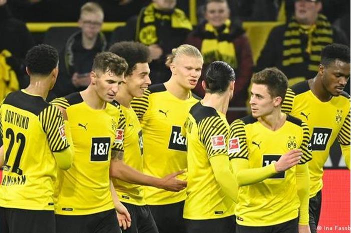 نيوكاسل ينقض على هدف تشيلسي وبرشلونة 60138921_303