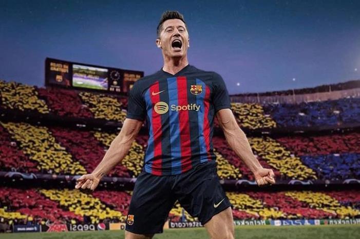 البولندي-روبرت-ليفاندوفسكي-ينتقل-إلى-برشلونة