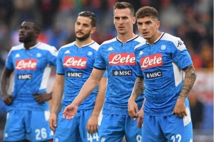 نجم نابولي يغري الريال لتغيير تركيبة الدفاع napoli-730x438