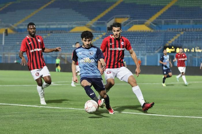 بيراميدز وفيوتشر بالدوري المصري الليلة 106