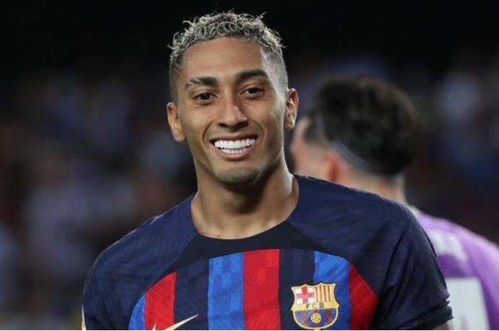 122-212520-raphinha-barcelona-win-promise_700x400