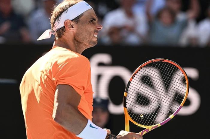 سرقة مضرب نادال في بطولة أستراليا المفتوحة للتنس (فيديو) نادال-ي