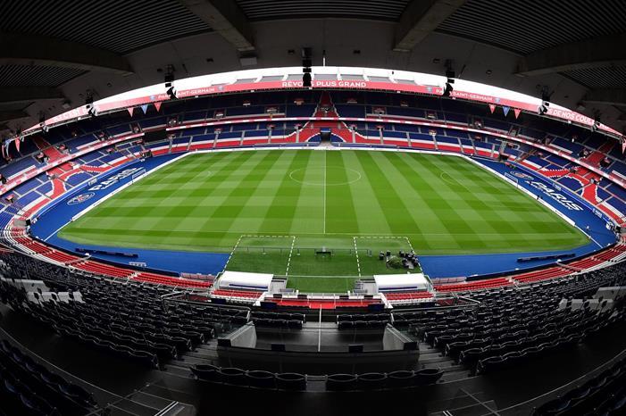 سان جيرمان يرفض دفع 500 مليون لتجديد حديقة الأمراء 80550