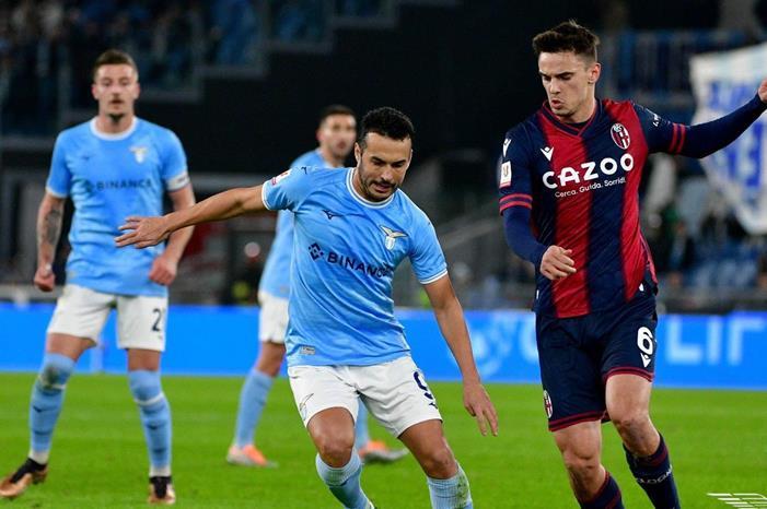 لاتسيو يهزم بولونيا بكأس إيطاليا Fm22z2FWAA8-v9M