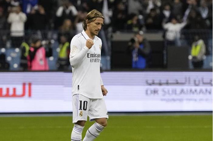 تفاصيل عرض النصر السعودي لمودريتش 63cfcd434c59b733a70eaf71 (1)