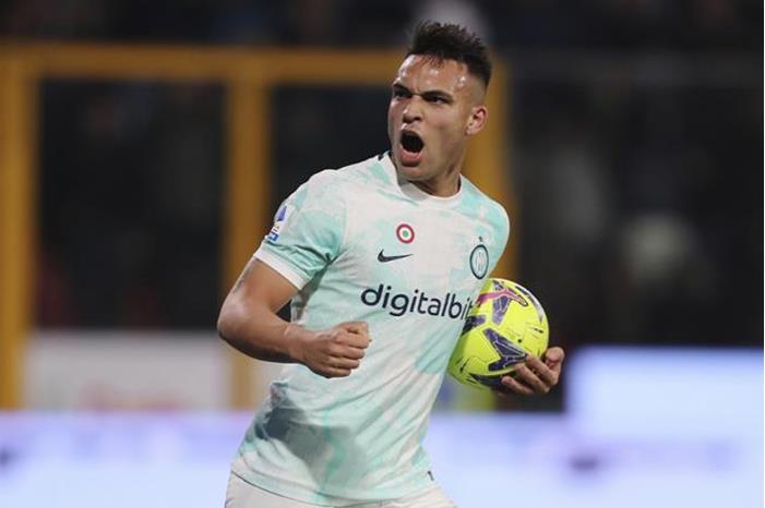 63d56e4e4c59b734b41d2f14