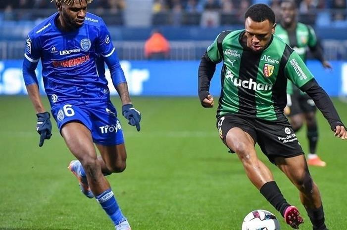 لانس يفقد فرصة المنافسة على صدارة الدوري الفرنسي 2023128225416485HQ