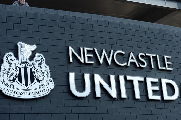 مدرب نيوكاسل يصدم الحالمين بمشاركة رونالدو في دوري الأبطال f5efdc6758a70b424694474da706a4234dfdc3f9