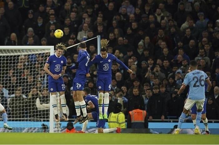 محرز يقود مان سيتي للفوز على تشيلسي 63bb10e14236041a3428d76d