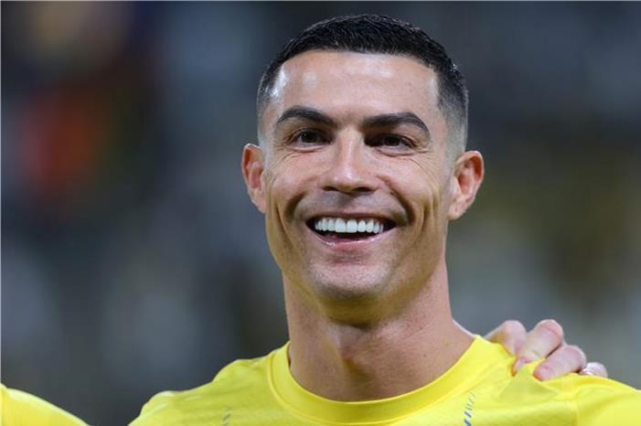 أول تعليق من رونالدو بعد تتويج ميسي بجائزة  ذا بيست afp_20231127_20231127-afp_34679hq_afp