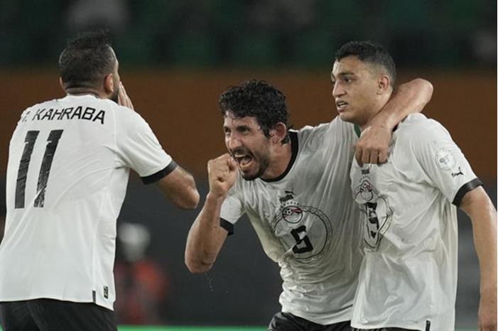 تشكيلة منتخب مصر الأساسية لمواجهة الكونغو الديمقراطية 65b6a2554c59b761156baf8e