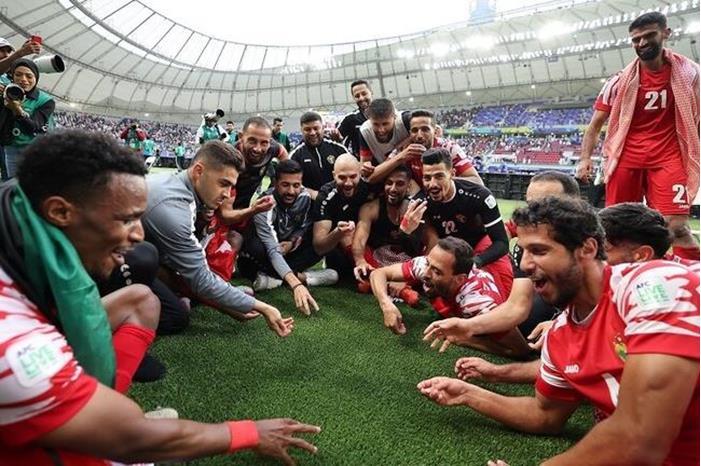 بعد واقعة احتفال  أكل المنسف ..  التعمري يوجه رسالة للجماهير العراقية 65b906444c59b7574b29aef8