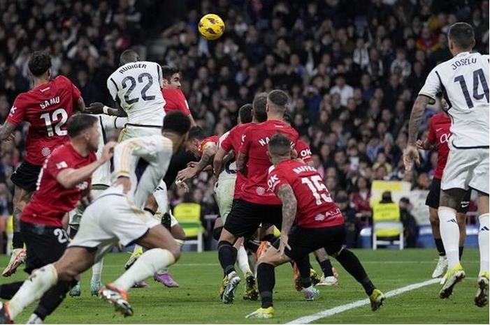 ريال مدريد يبدأ العالم الجديد 2024 بفوز عسير 6595d5d94c59b70457220194