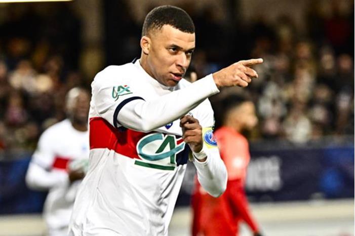 أول رد لباريس سان جيرمان على نبأ توصل ريال مدريد لاتفاق لضم مبابي 659be1624c59b775853c6392