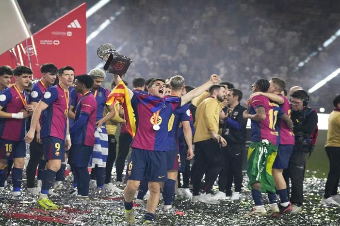 6784fd7d4236044aaf38d871