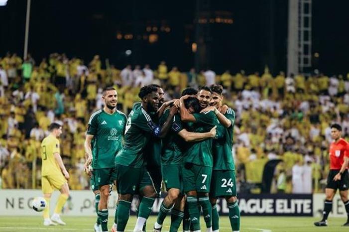 مدرب الأهلي يكرر سيناريو الشباب ضد الحلود GYvR6sYXYAAgmPE-1