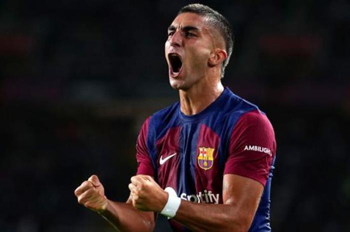 برشلونة وبيتيس: أولمو يصنع وتوريس يسجل بتسديدة رائعة فيران-توريس