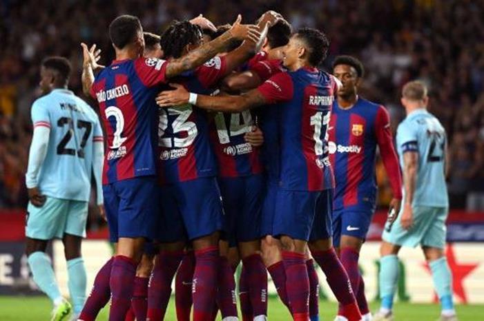 برشلونة يعلن بيع مقاعد الـ VIP في ملعب كامب نو.. رسميًا برشلونة-6