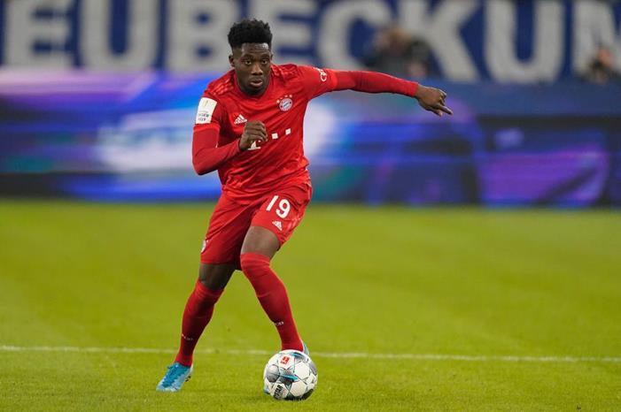 ألفونسو-ديفيز-2