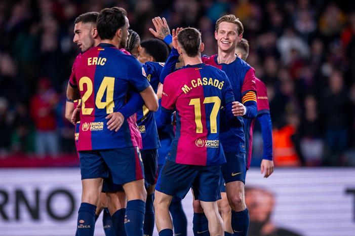 مواجهة قوية بين برشلونة وأتالانتا بدوري الأبطال GiShssKWQAA3aCr