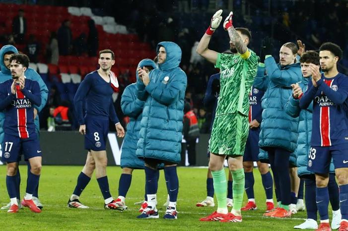 سان جيرمان يواجه شتوتجارت للهروب من خطر وداع دوري الأبطال 8