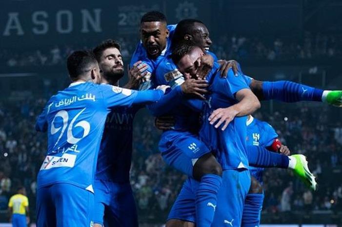 مواجهات المملكة أرينا تبتسم للهلال ضد الاتحاد GF12AJoWAAAPxmT