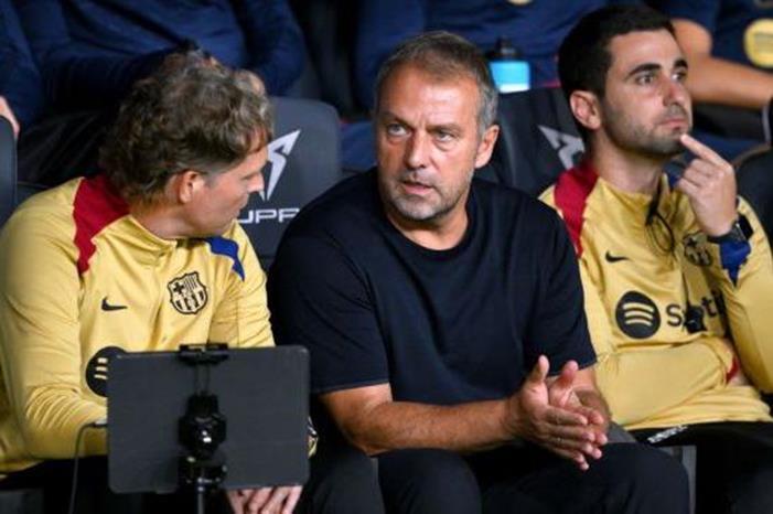 ماذا قال فليك بعد فوز برشلونة على بلباو في السوبر؟ GettyImages-2174483114-1