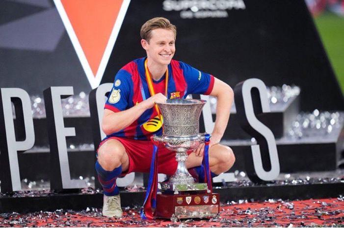 614508166_1558776685433408_8750456811416604607_n