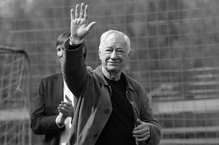 697877b24236041a9f345bcd