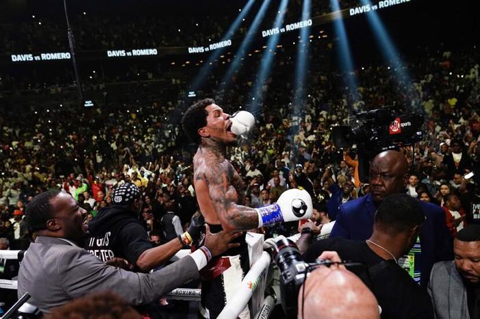 697bf6964236043f7c21159f