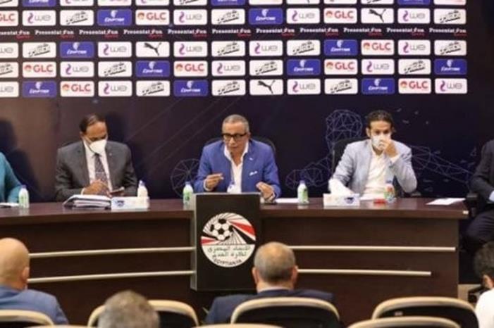فيفا يمدد فترة عمل اللجنة التي تدير الاتحاد المصري 1074928_1606806401