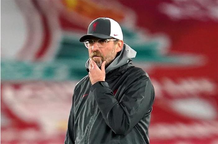 الفيفا يعلن عن 3 مرشحين للفوز بجائزة أفضل مدرب لعام 2020 224323