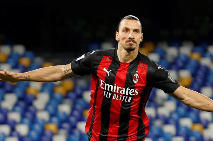 إبراهيموفيتش : لا أفكر في الاعتزال قريباً 5fd4b69f4c59b77fc91d8d64