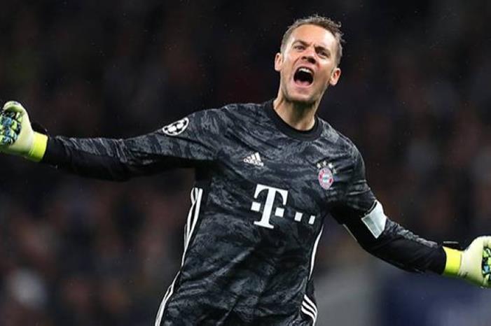 نوير يتوج بجائزة أفضل حارس في العالم 775135