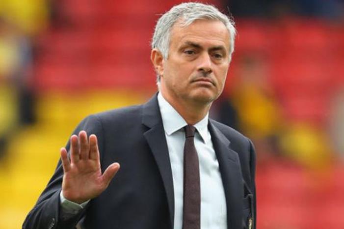 138-201428-jose-mourinho-tottenham-uefa-europa-league_700x400