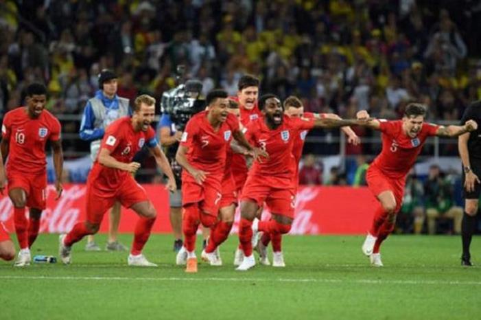 نجم منتخب إنجلترا ينجو من الموت 177-131232-danny-rose-england-tottenham-car-crush_700x400