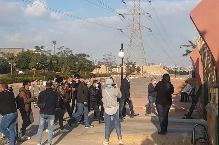 جنازة رئيس الزمالك.. مجلس الأهلي أول المودعين وغياب مرتضى منصور 124-175238-zamalek-president-farewell-ahly_700x400