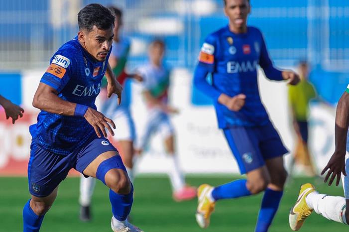 جماهير الهلال تتوعد كوزمين  وتطالبه بـ خيانة النصر Ep8vWhRXUAMFJz6