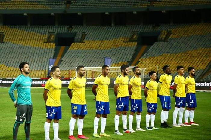 بدون اهداف ... انتهاء مباراة الإسماعيلي و البنك الأهلي في الدوري المصري  EqG1YAVU0AEr5nR