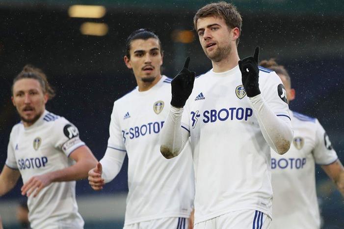 3568144-2020-12-27T121026Z_1450512168_UP1EGCR0XTE7O_RTRMADP_3_SOCCER-ENGLAND-LEE-BUR-REPORT