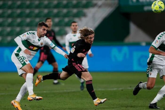 received_867180747364519-780x470