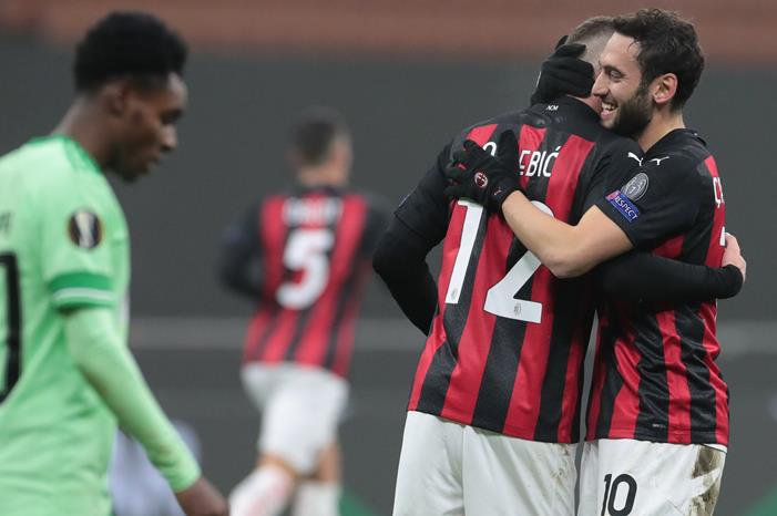 calhanoglu-rebic-milan-celtic-europa-league-202021_1kc8ht2z1k1o31av837xs47hfl