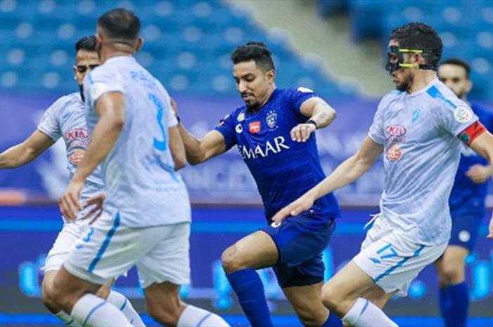 الهلال يلتهم الفتح ويعود إلى الصدارة 388E060E40530