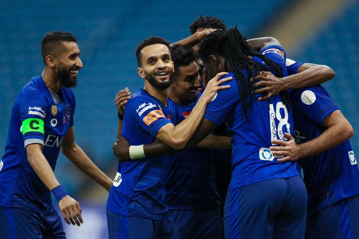 الهلال في صدارة الدوري السعودي EoU-0rnWEAYo33R