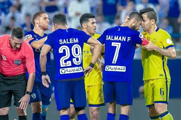جماهير الهلال السعودي تسخر من أزمة النصر 67-1