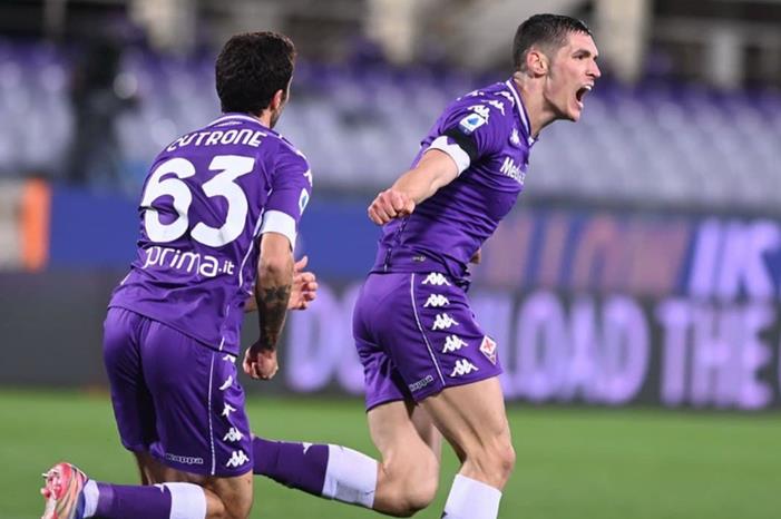 3543926-EoqoGNiWMAAEiGn