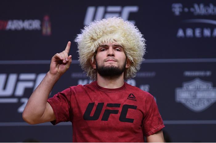 100 مليون دولار قد تعيد محمدوف من الاعتزال image