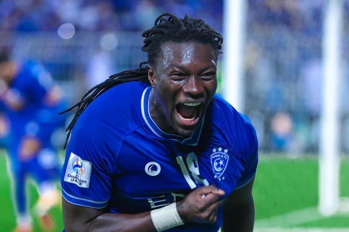 جوميز يدخل نادي المئة مع الهلال السعودي FB2LEvxWEAcU91n-scaled